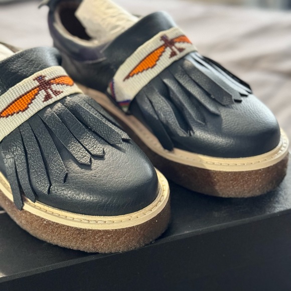 Australia LUX Collective - Picture 2 of 5